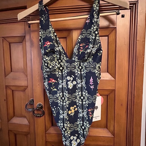Aguabendita Navy Blue One Piece Floral Adjustable Spaghetti Strap Swimsuit - Picture 7 of 12